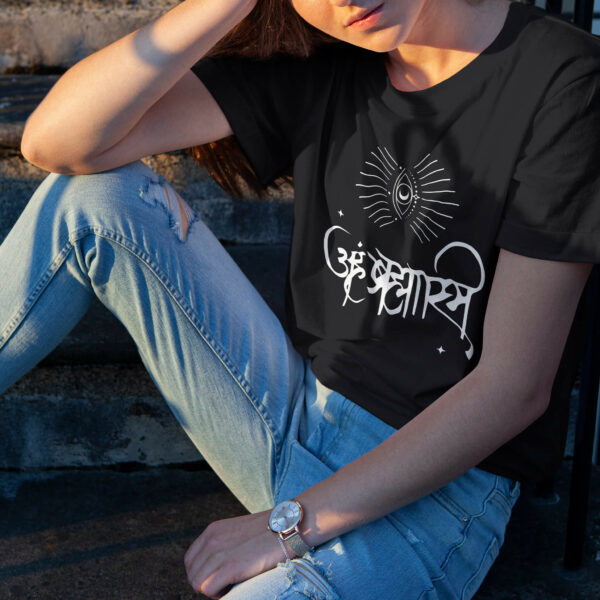 black round neck aham brahmasmi tshirt